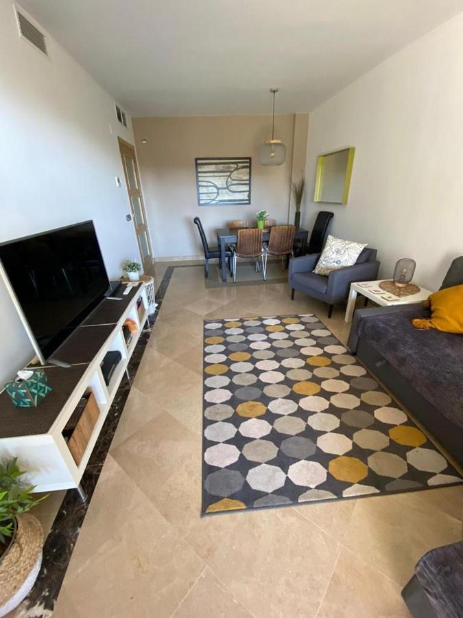Marina Del Castillo, Duquesa Beachfront Apartment Manilva Eksteriør bilde
