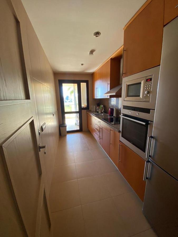 Marina Del Castillo, Duquesa Beachfront Apartment Manilva Eksteriør bilde